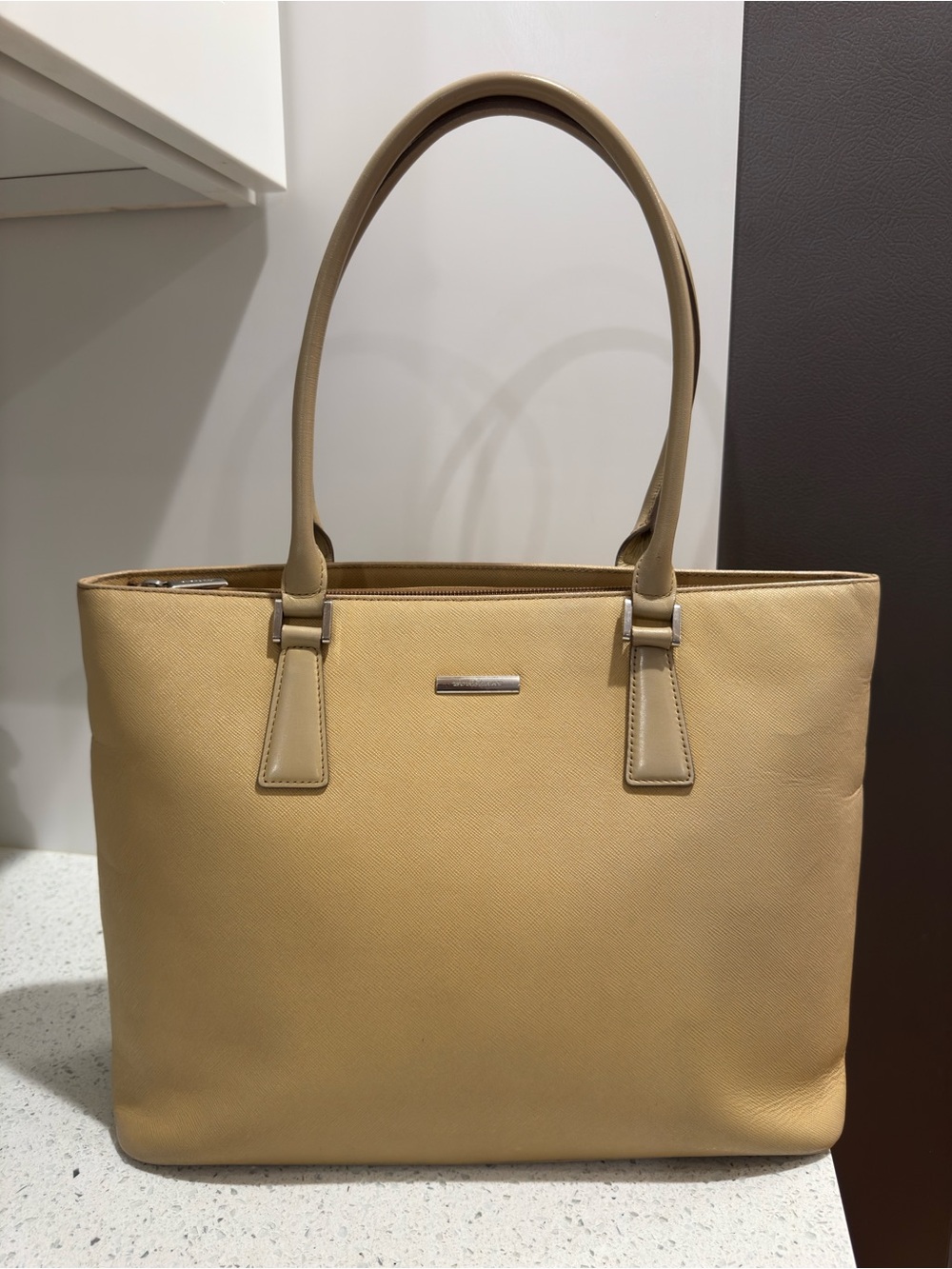Burberry Beige Leather Bag With Nova Check Pocket